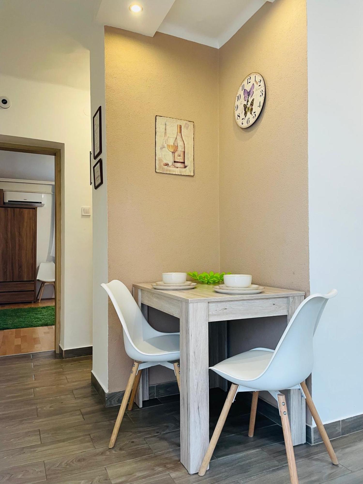 Weninger Studio Apartman Kiskunhalas Ngoại thất bức ảnh